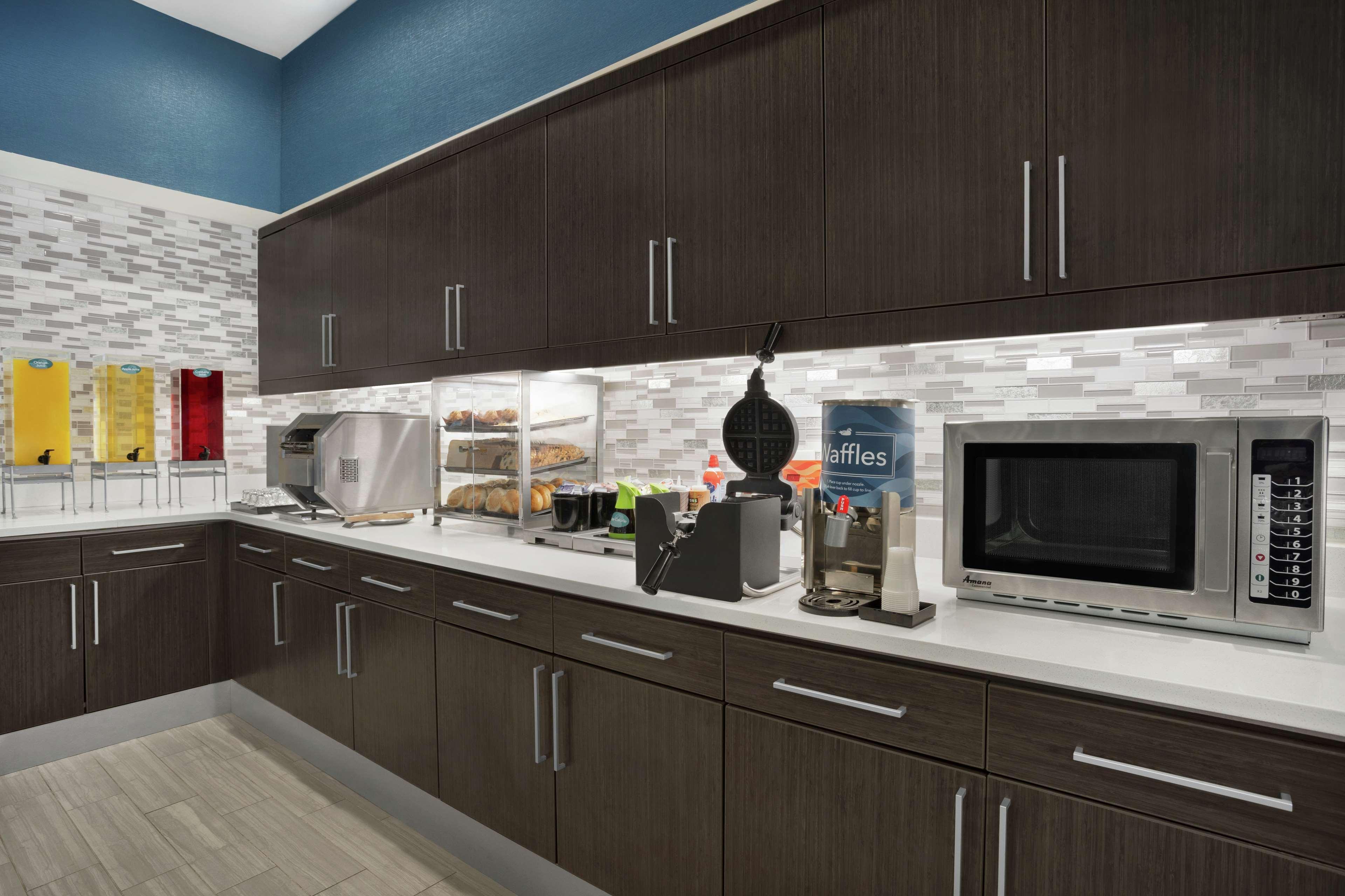 Homewood Suites By Hilton Florence Exteriör bild