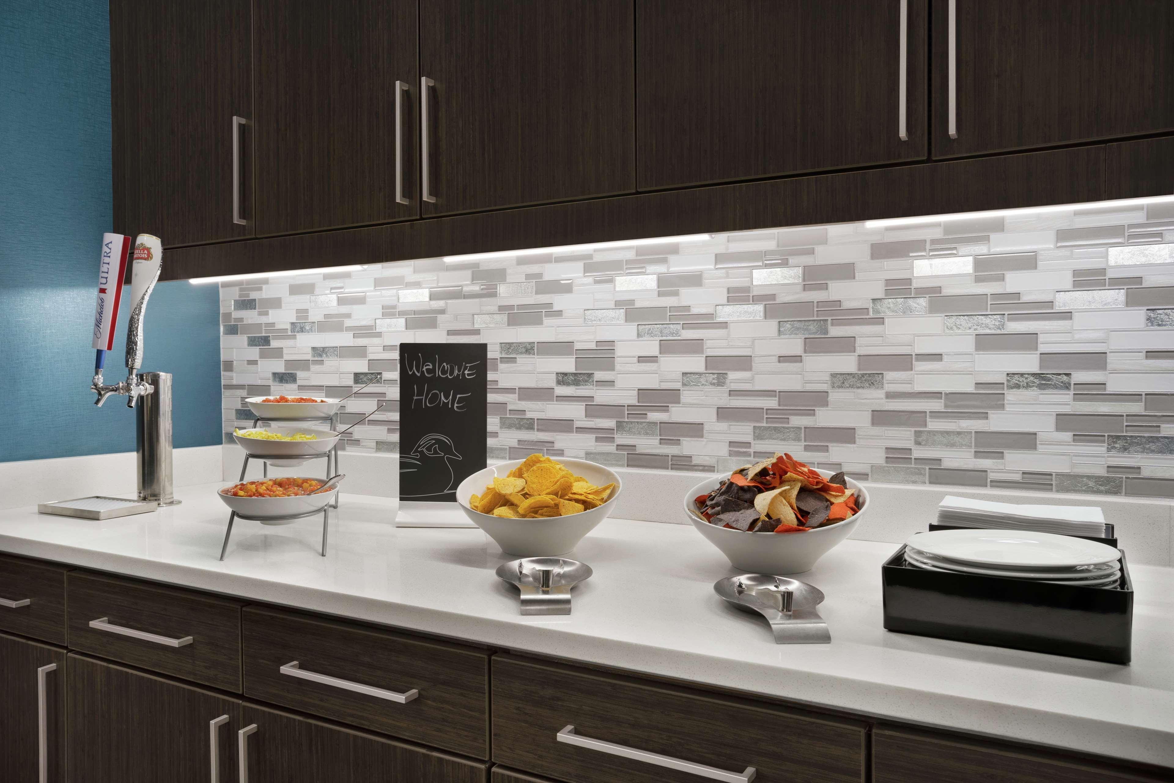 Homewood Suites By Hilton Florence Exteriör bild