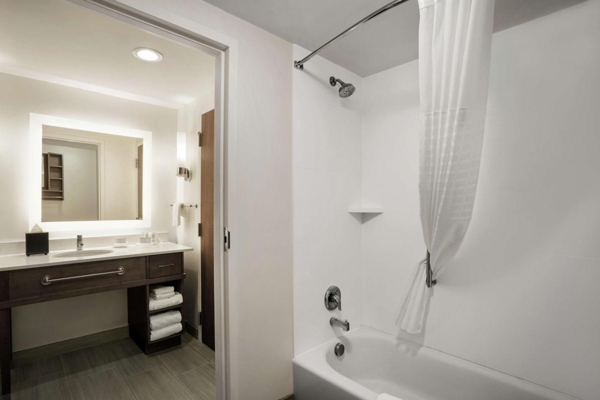 Homewood Suites By Hilton Florence Exteriör bild