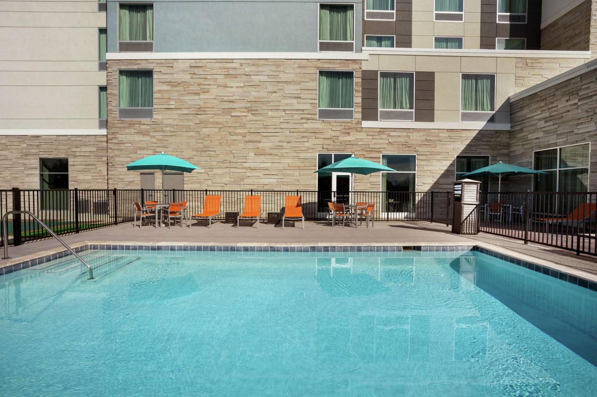 Homewood Suites By Hilton Florence Exteriör bild